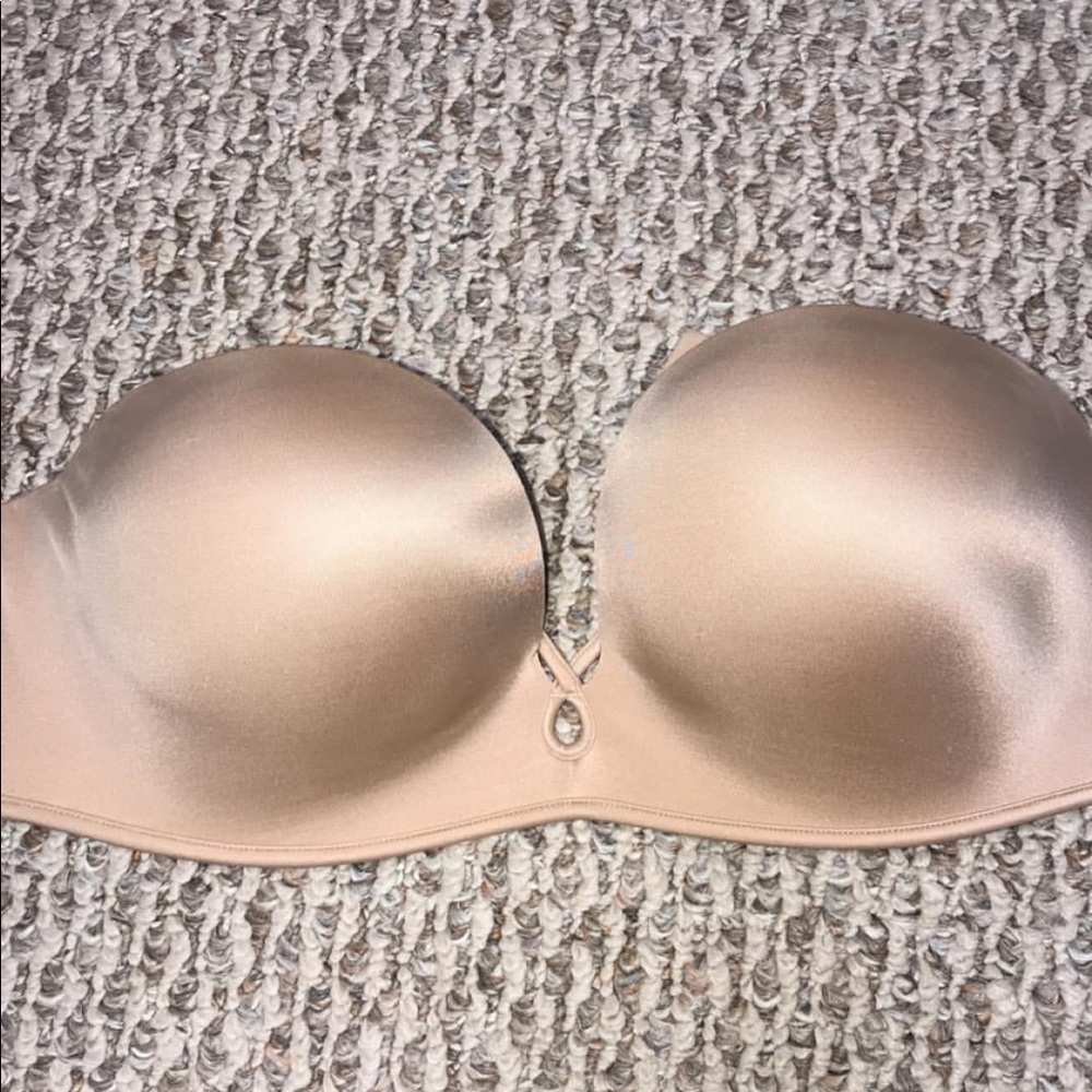 Victoria Secret Bombshell Strapless Bra